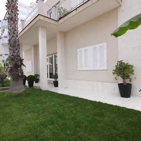 Bora Apartment